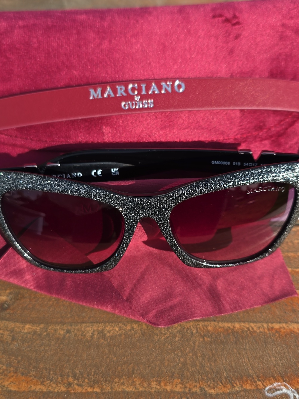 Guess by Marciano GM-00008 Sunglasses 54-17-140 Black Glittery Silver